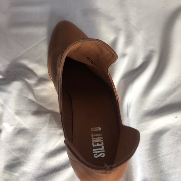 Silent D winifred booties - Picture 2 of 5